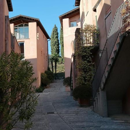 Appartamento In Villa Sul Garda Castion Veronese Exterior foto
